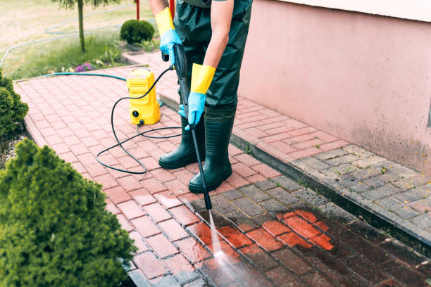 Best Garage Pressure Washing  in Riesel, TX